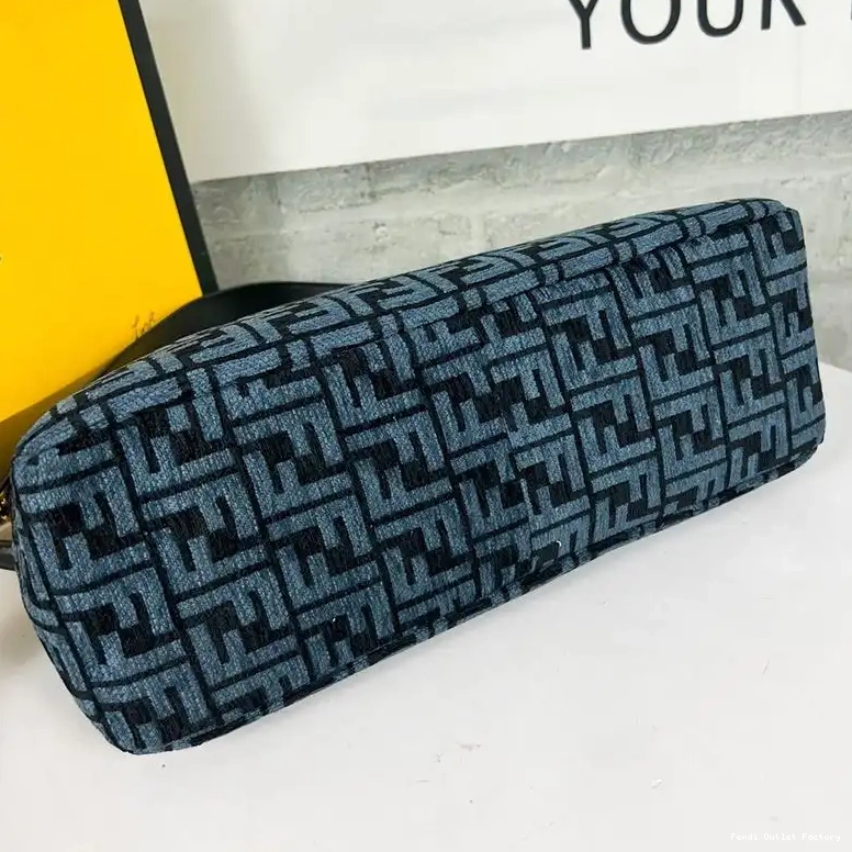 Vintage HOT Tapestry In Zip Fabric Fendi FF Bag Shoulder O'Lock Blue 0618